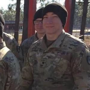 Meet your Posher, Derrick